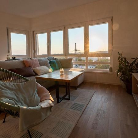Vesta Apartment Tuzla - Across Bcc Shopping Mall Buitenkant foto
