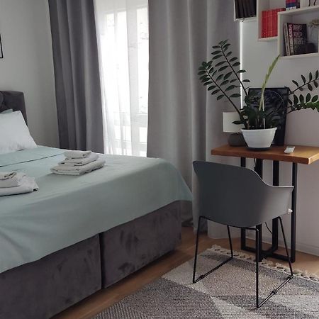 Vesta Apartment Tuzla - Across Bcc Shopping Mall Buitenkant foto